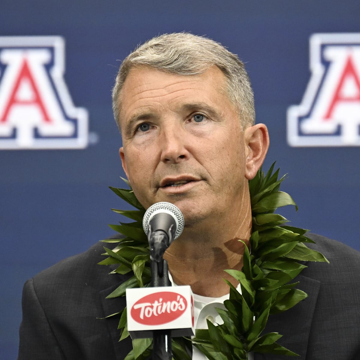 Where National Website Ranks Arizona Head Coach Brent Brennan on
