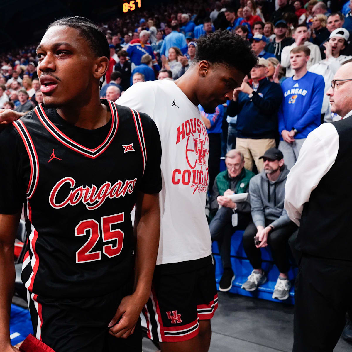 fansided.com - Mike Phillips - College Basketball Stock Watch: Houston may have a problem