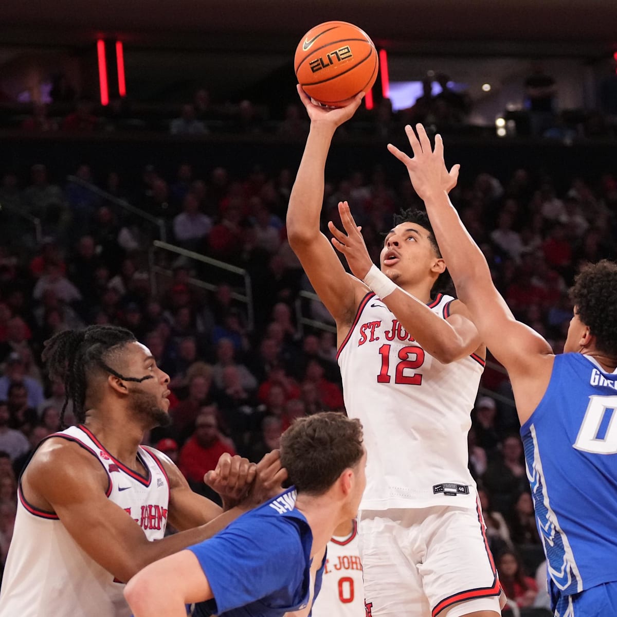 St. John's basketball uses monster run to win first Big East