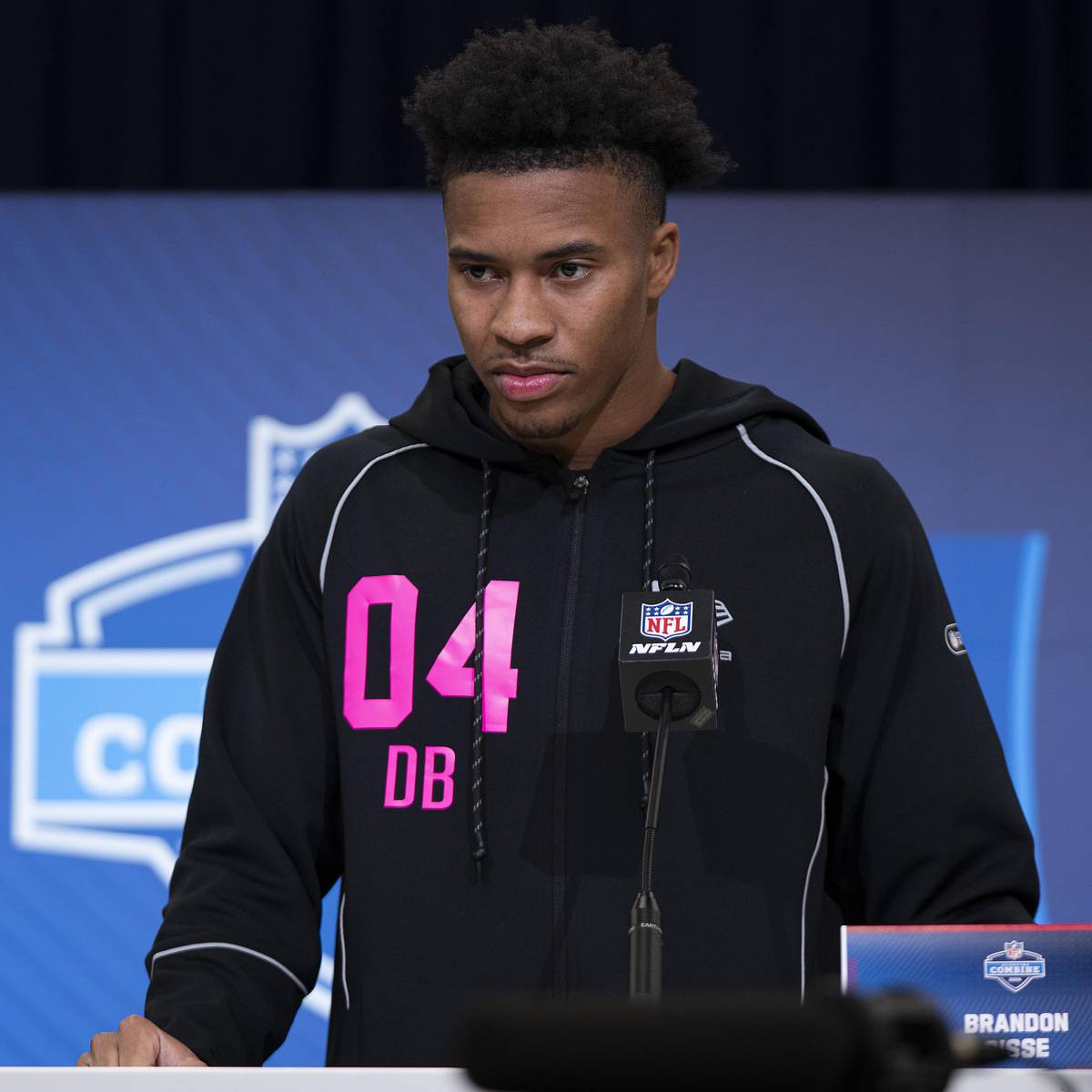 Packers Have No-Brainer Decision at Pick 52 if CB Drops to Them