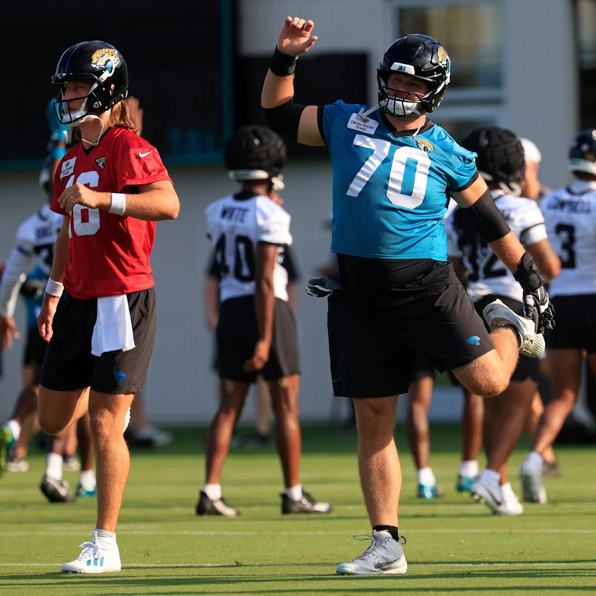 NFL Jacksonville Jaguars ヴィンテージ　革ジャン NFL Jacksonville Jaguars ヴィンテージ 革ジャン NFL