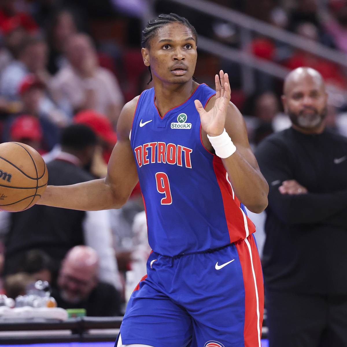 Ausar Thompson in a blue Detroit Pistons uniform during the 2025-26 season