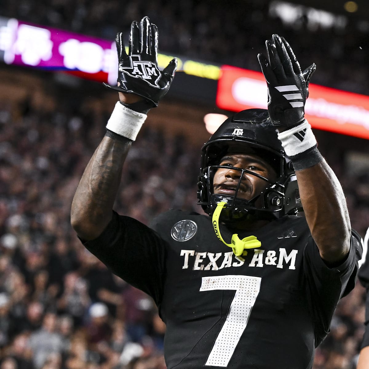 si.com - Dylan Fonville - Ranking The 5 Greatest Texas A&M Uniform Combos in Team History