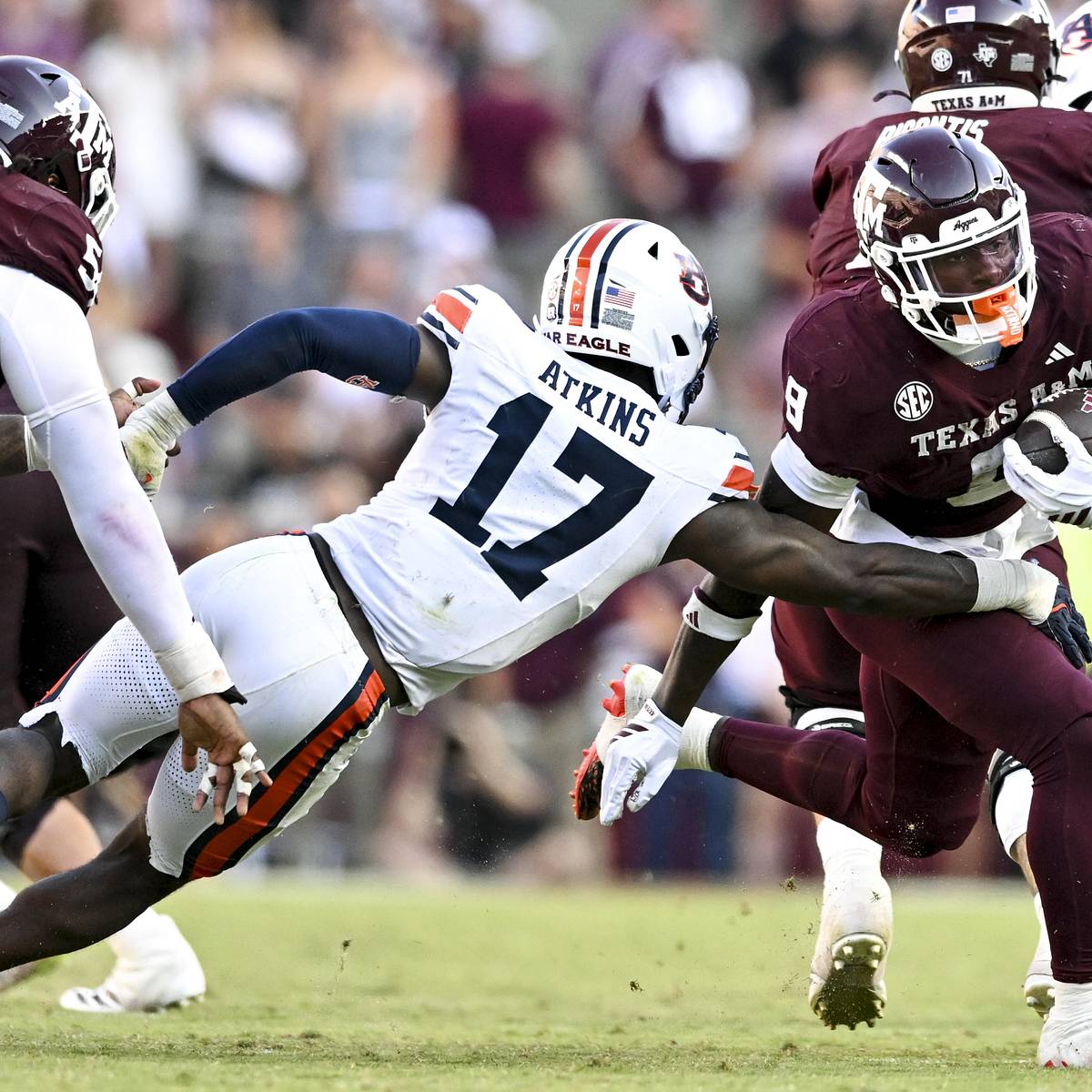 si.com - Jordan Epp - Best Players at Every Defensive Position That Texas A&M Will Face in 2026