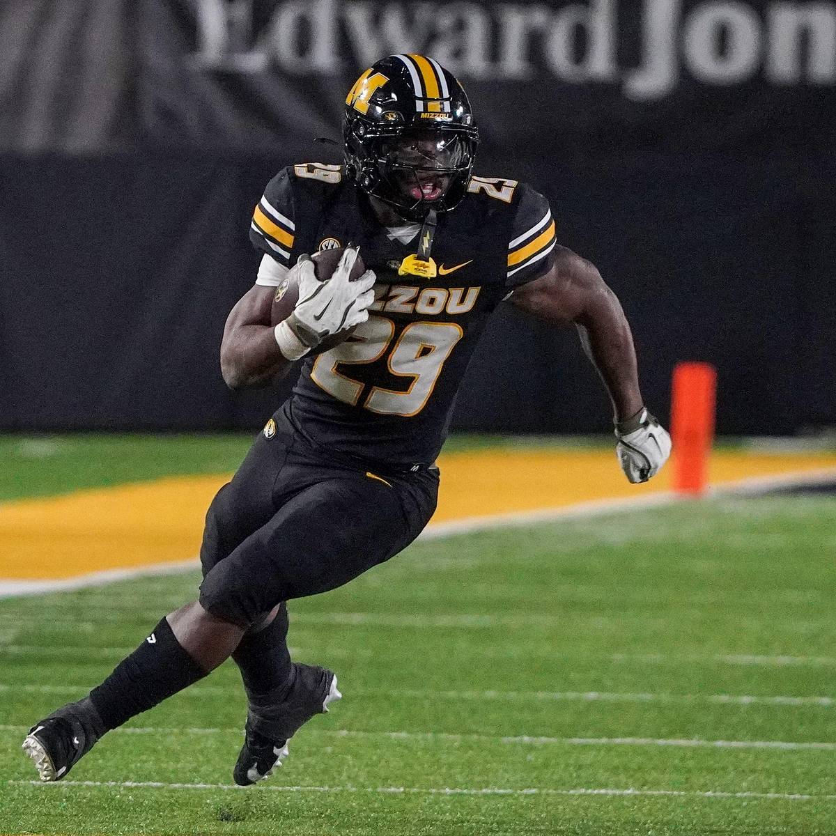 si.com - Kolton Becker - The 3 Best Running Backs Texas A&M Will Face Next Season