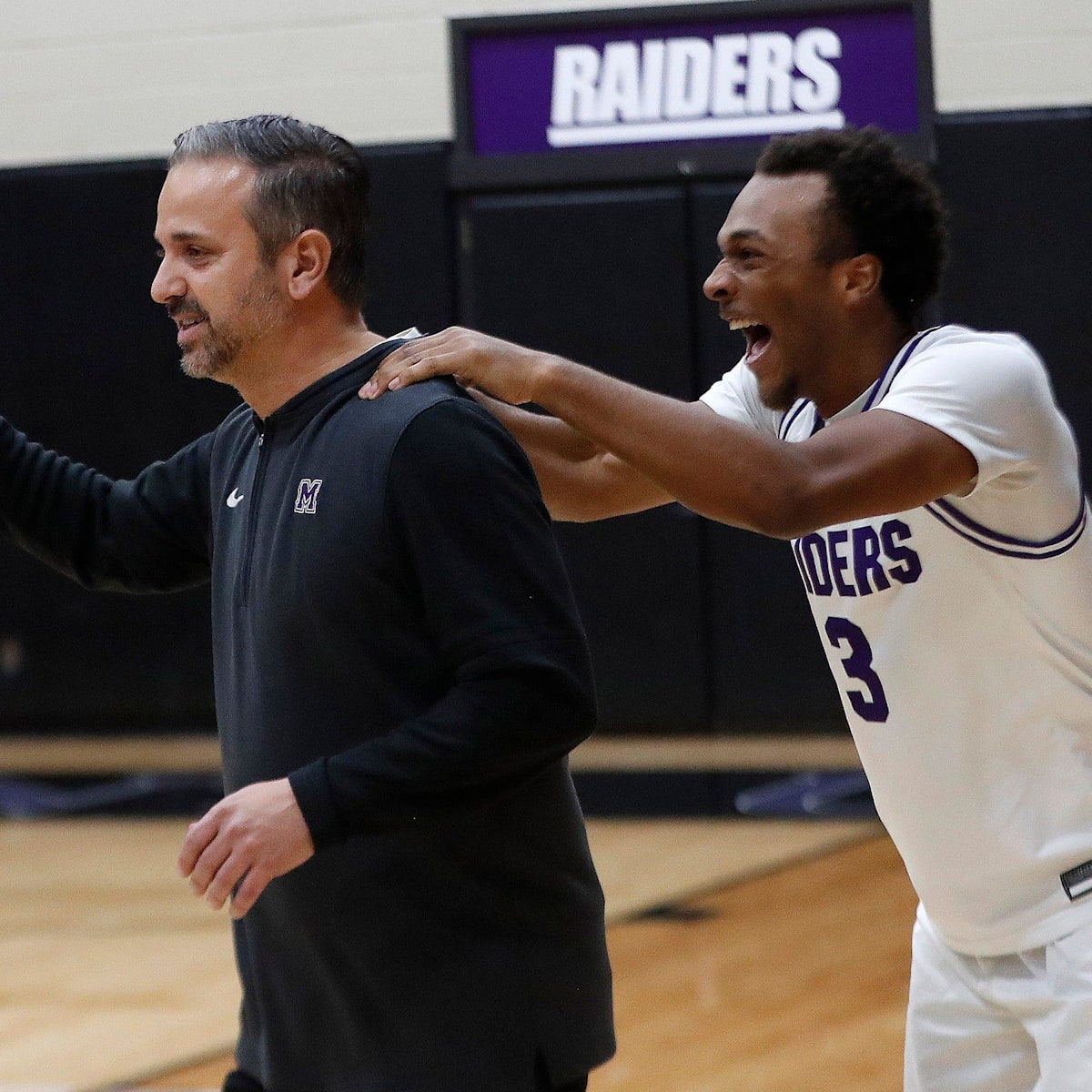 si.com - Russell Heltman - Cincinnati Bearcats Basketball Reportedly Adding Successful DIII Coach to Jerrod Calhoun's Staff