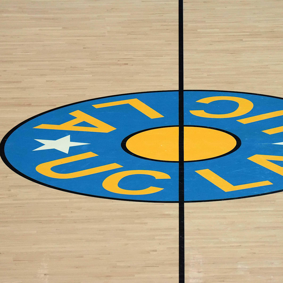 si.com - Travis Tyler - Power Forward, Future Bruin, Has Mammoth Game Friday