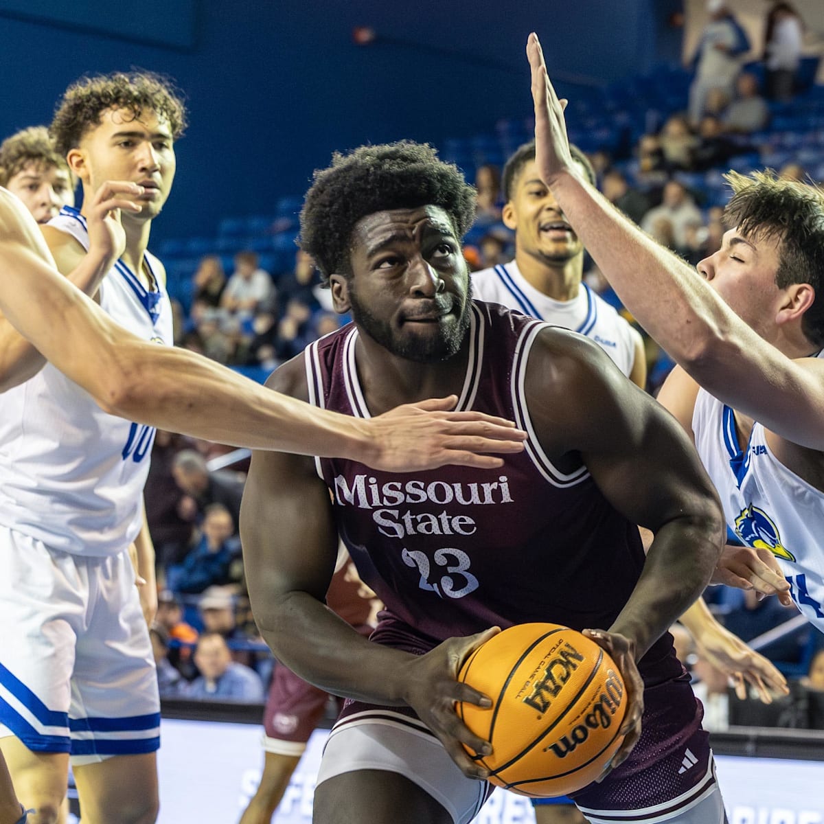 si.com - Cam Parker - Gators Football Hosting Former D1 Basketball Player as Transfer Target, Per ESPN Report