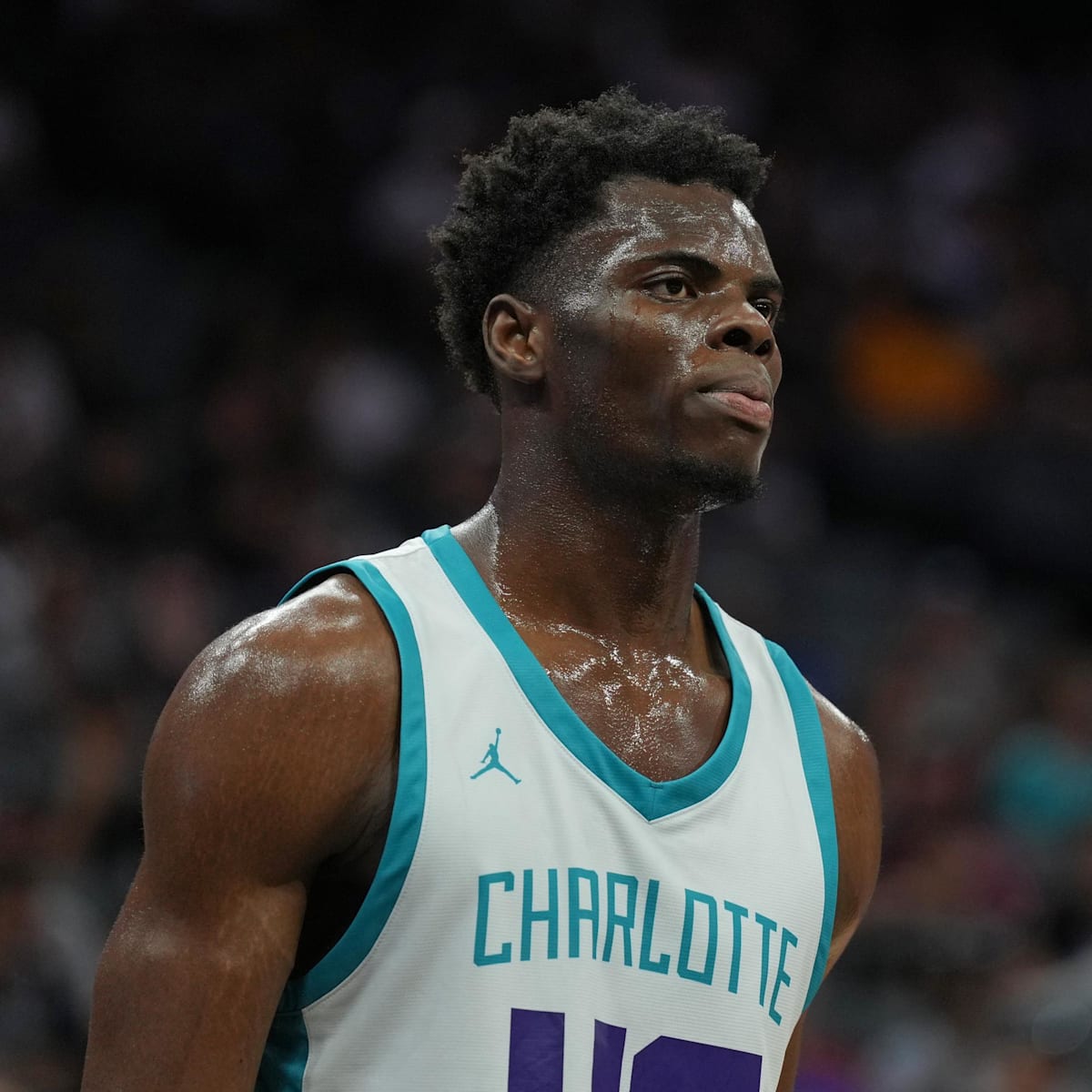 si.com - Steven Simineri - Knicks Center Returns to College Basketball