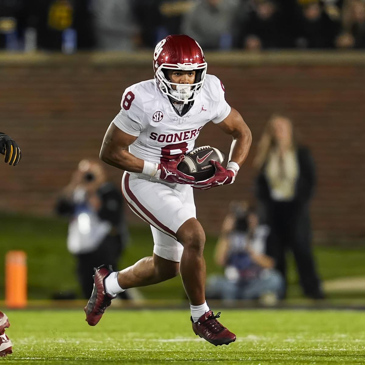 Image for Former Oklahoma RB Taylor Tatum Transfers to a Opponent, per Report