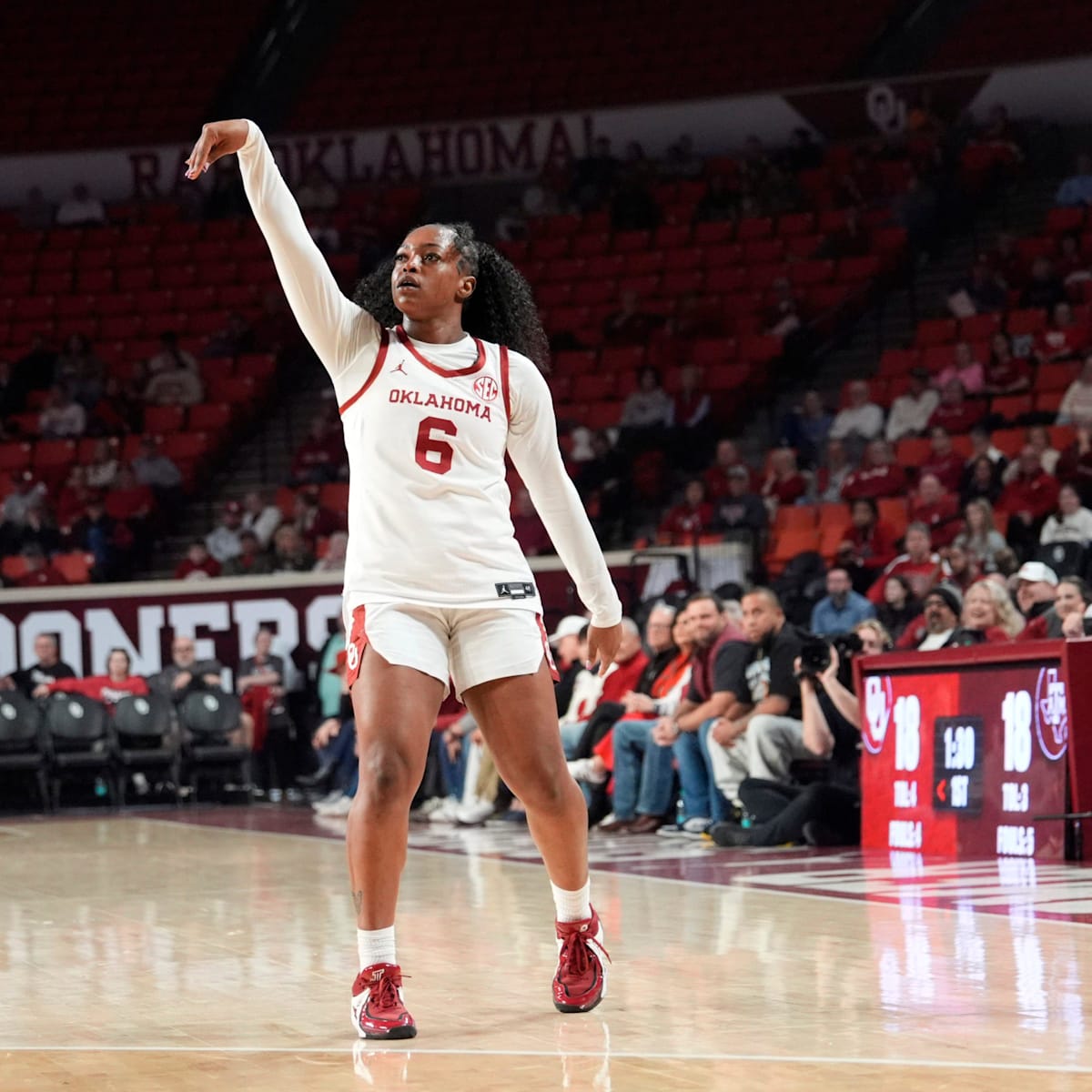 si.com - Ryan Chapman - How to Watch Oklahoma vs. Missouri