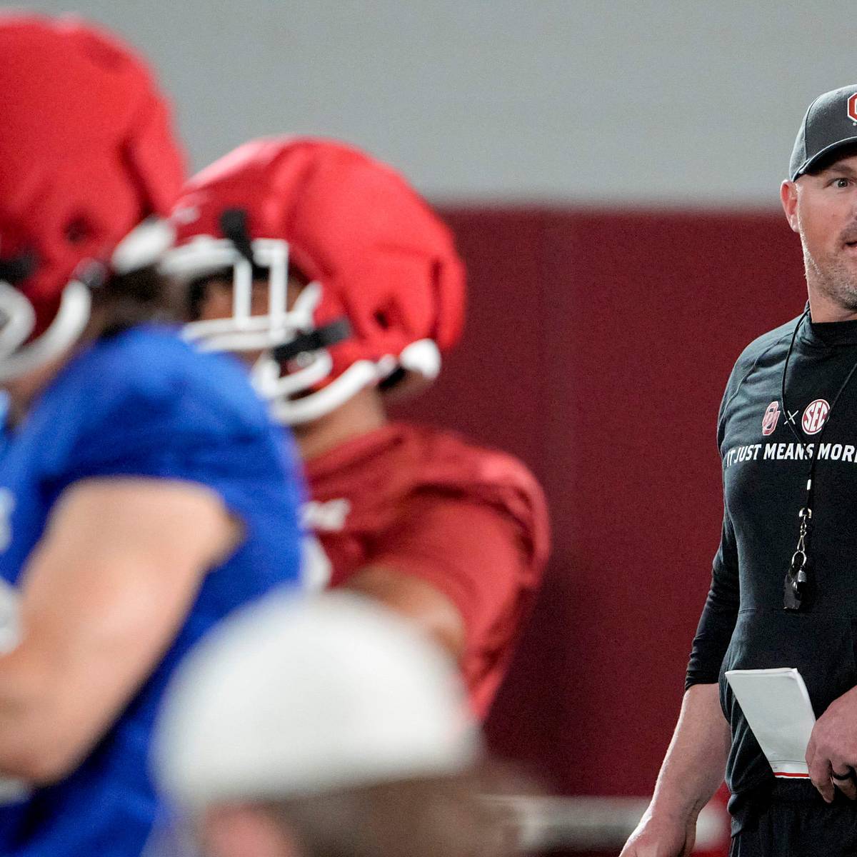 si.com - Carson Field - How Oklahoma Freshman TE Ryder Mix Developed While Rehabbing ACL Injury