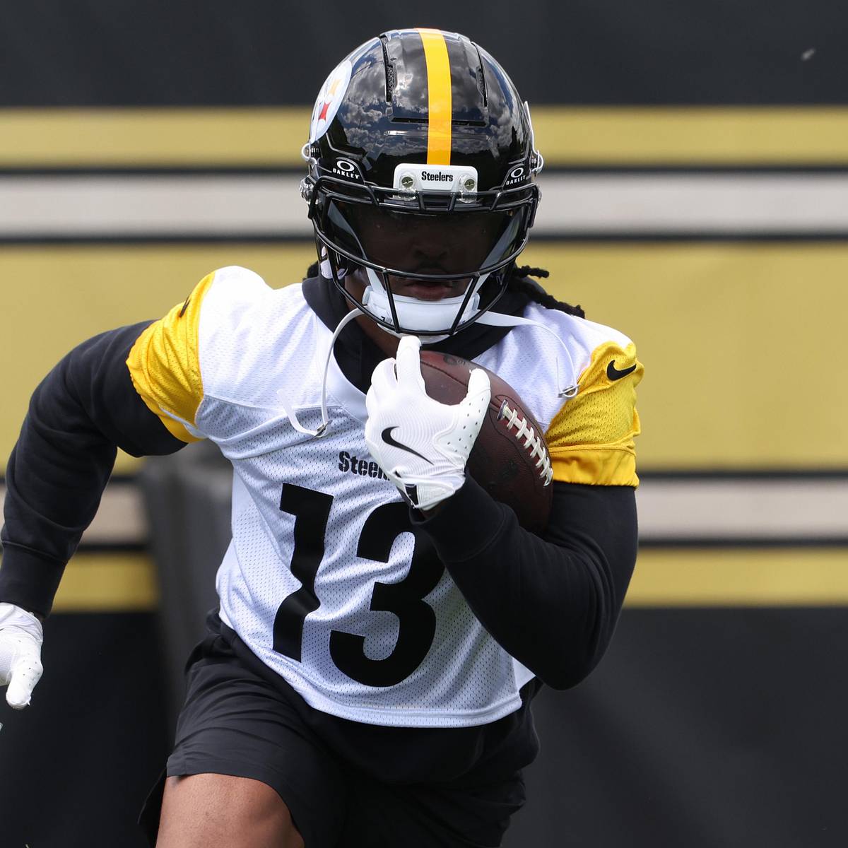 RAWLINGS Pittsburgh Steelers スティーラーズ NFL Steelers Duo Will Shock NFL in 2026