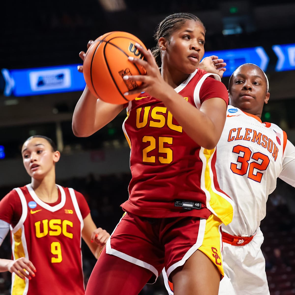 si.com - Jalon Dixon - USC Star Guard Kara Dunn Lands With Perfect Fit in Latest WNBA Draft Projection
