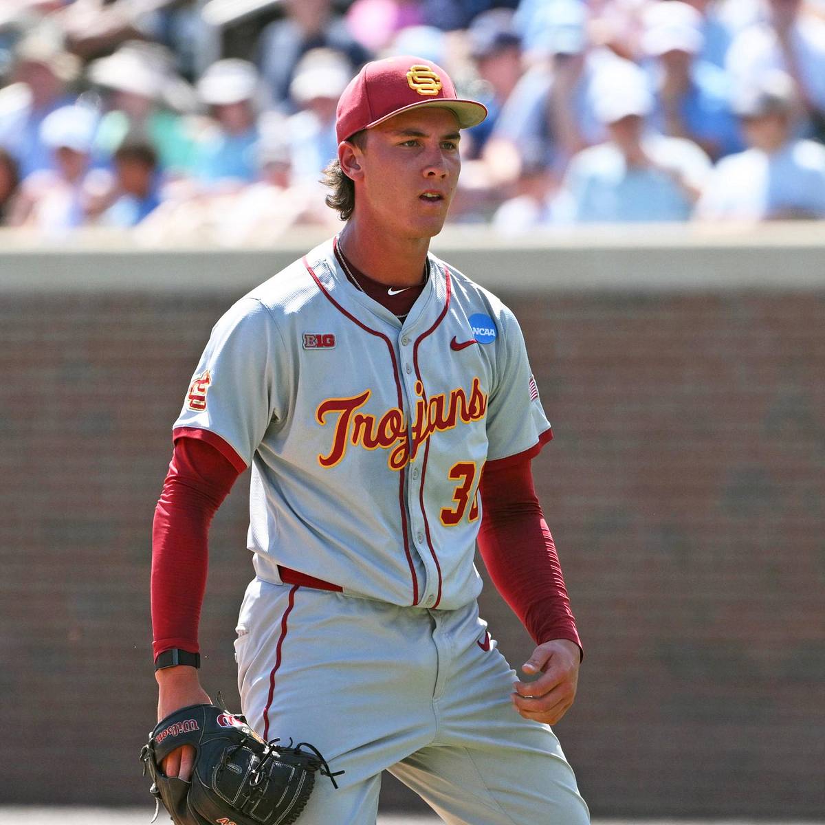 si.com - Caden Handwork - USC Trojans Pitcher Mason Edwards MLB Draft Future Comes Into Focus