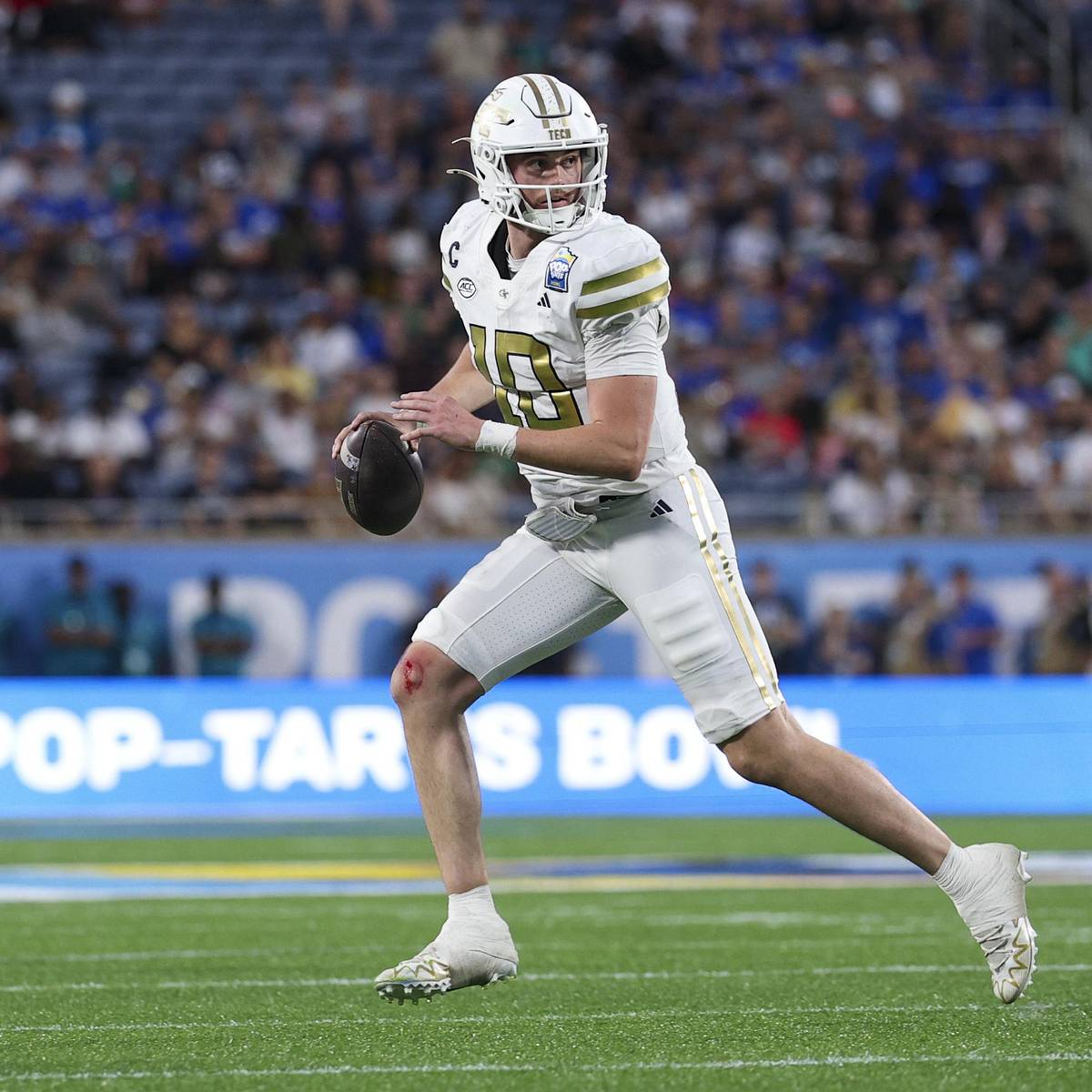 CBS Sports Lists Haynes King As College Football Star Not To