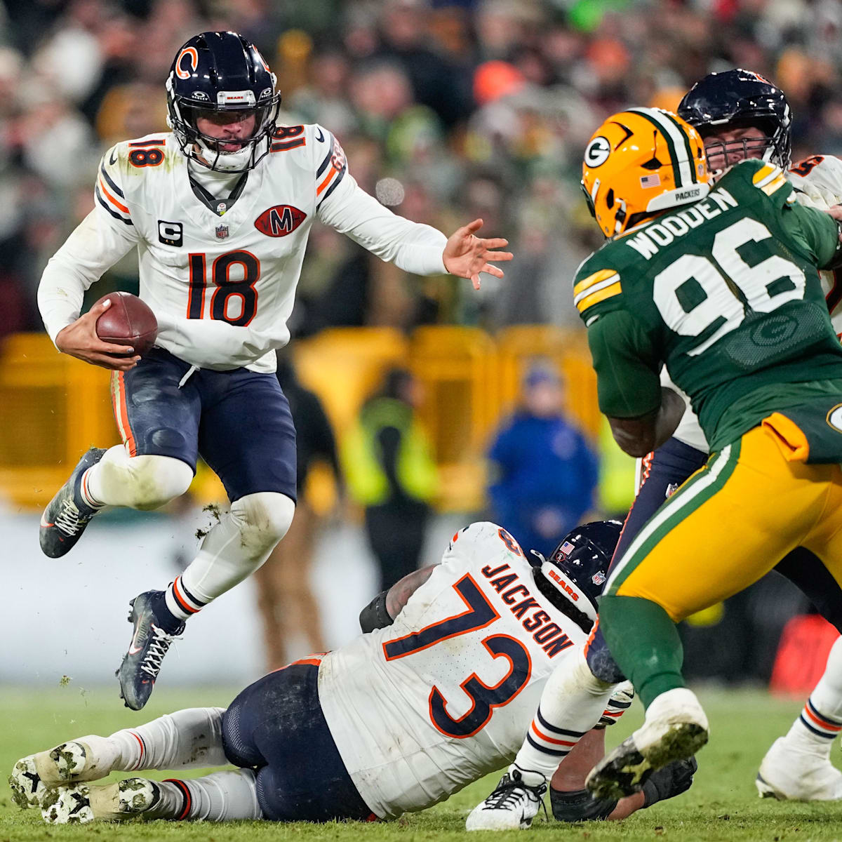 si.com - Gene Chamberlain - Chicago Bears and Green Bay Packers Week 16 TV, radio and betting trends