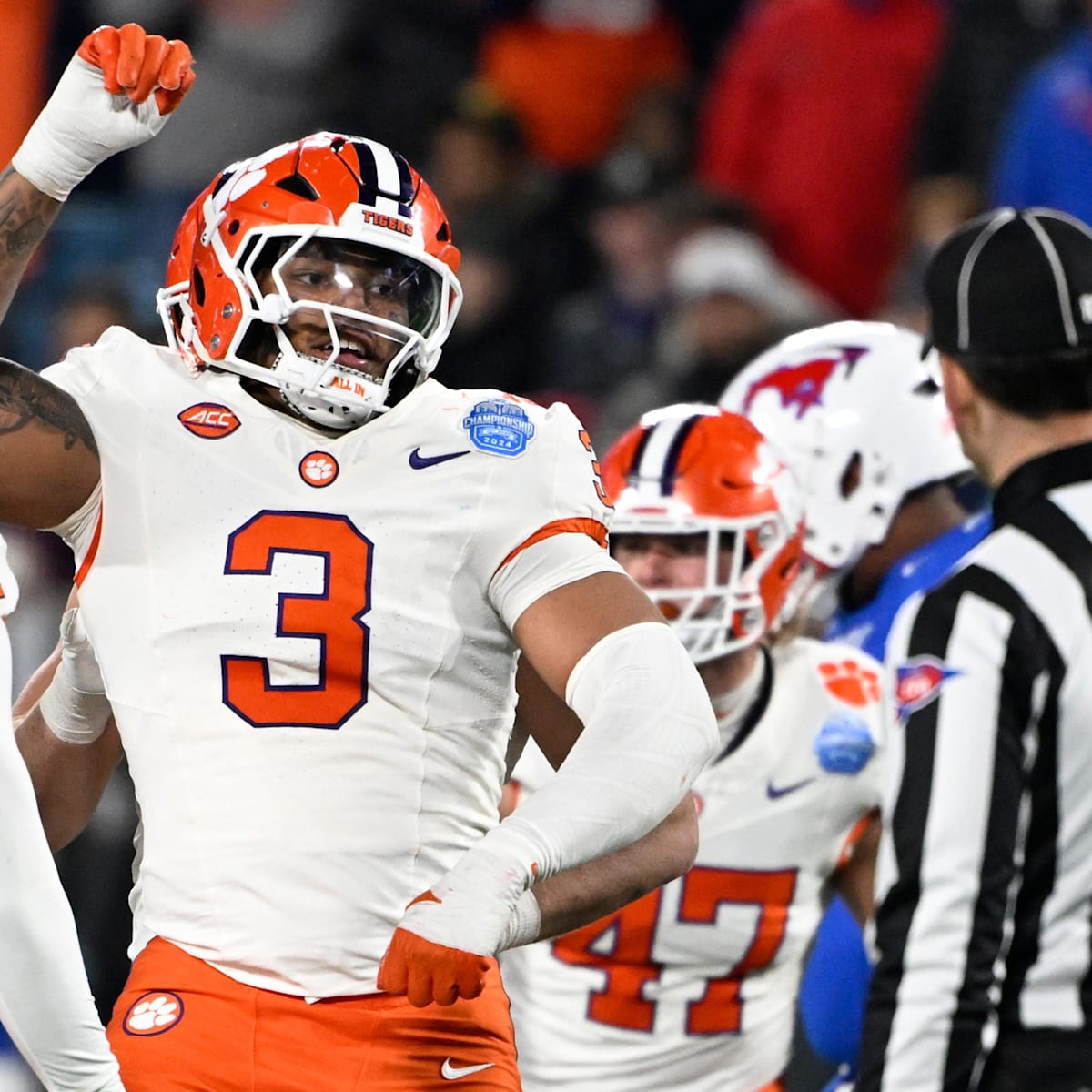 si.com - Gene Chamberlain - What It Might Take for Bears to Continue Fitting Scheme on Day 2