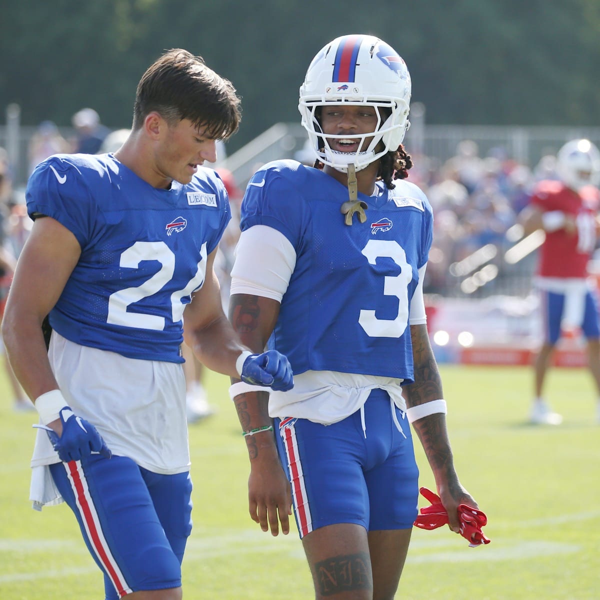 si.com - Owen Klein - Future of Bills' Defensive Question Mark Could Be Decided in NFL Draft