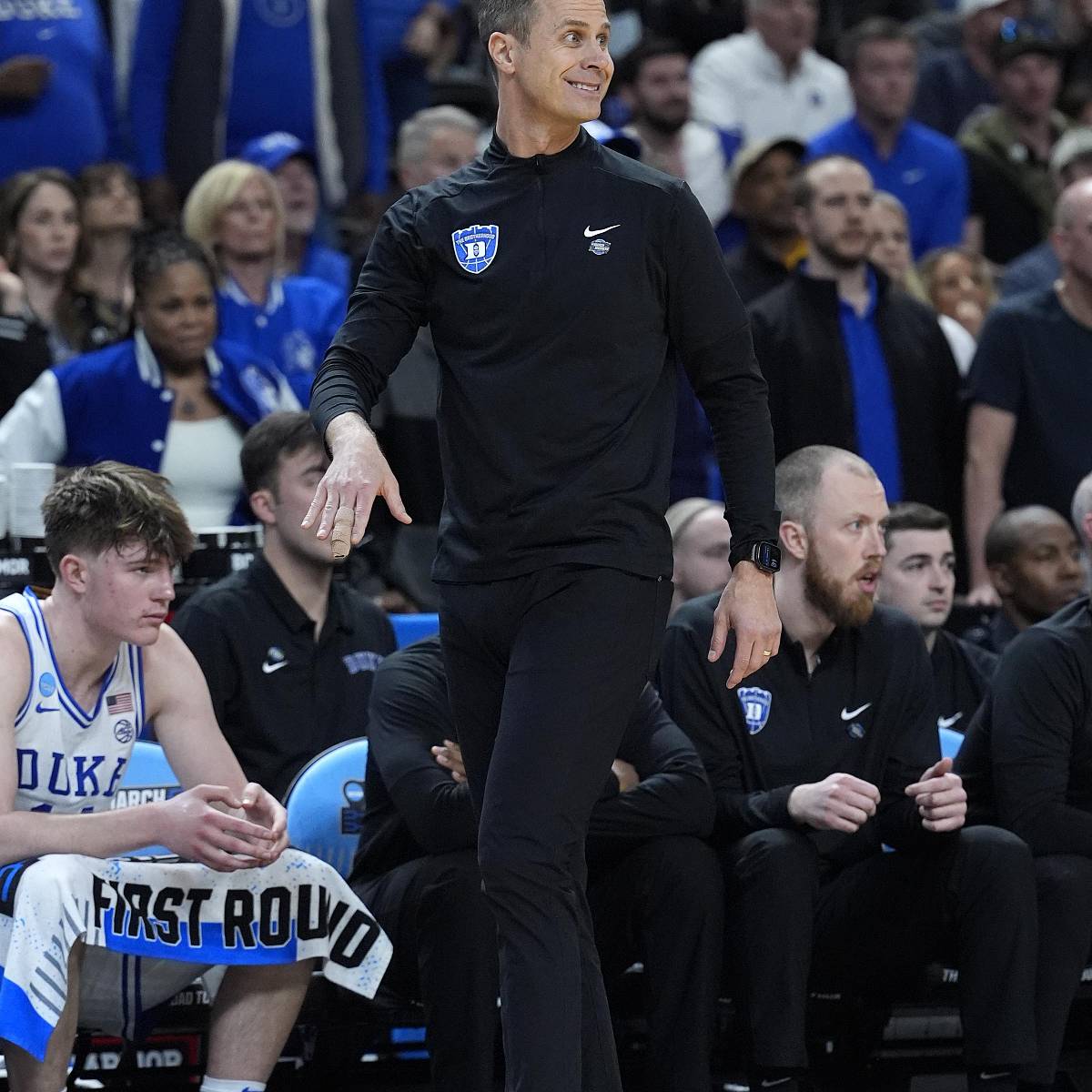 si.com - Hugh Straine - Duke Basketball Target Beckham Black Showcasing Skills for Team USA
