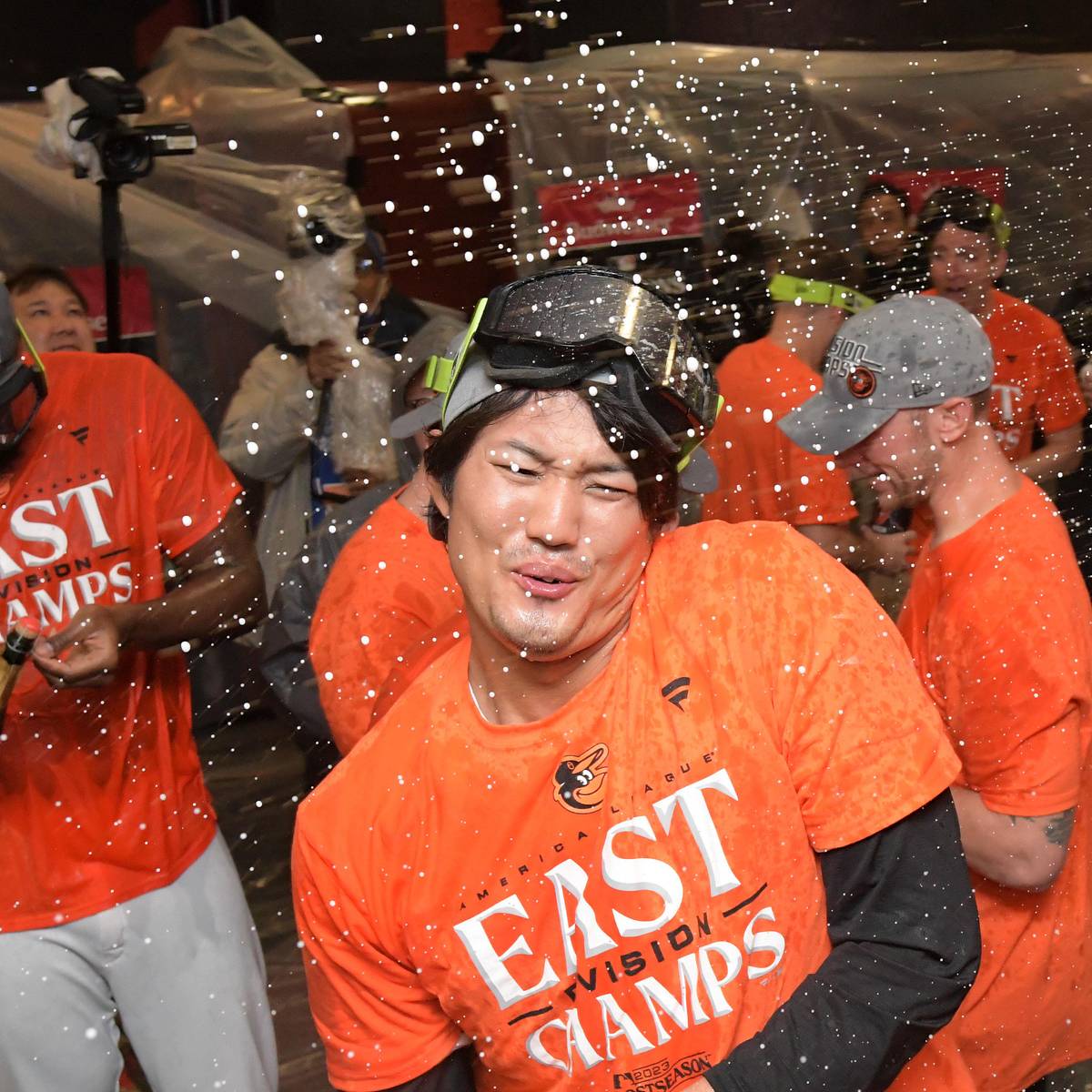 FUJI BASEBALL ウィンドブレーカー レッド Former A's, Orioles and Mets Hard-Throwing Reliever Takes Big Step