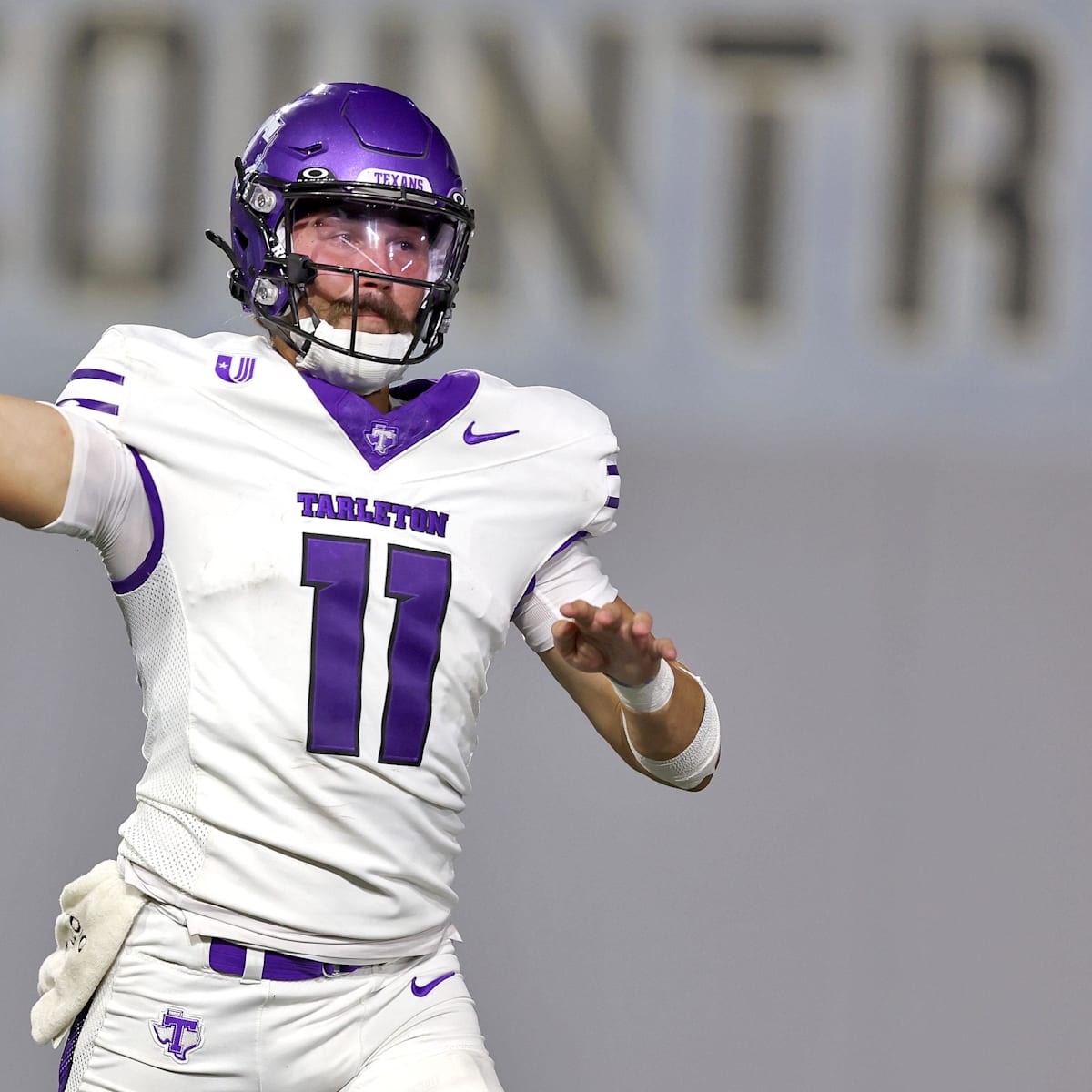 Image for FCS Playoffs Quarterfinal Preview & Prediction: Villanova at Tarleton State