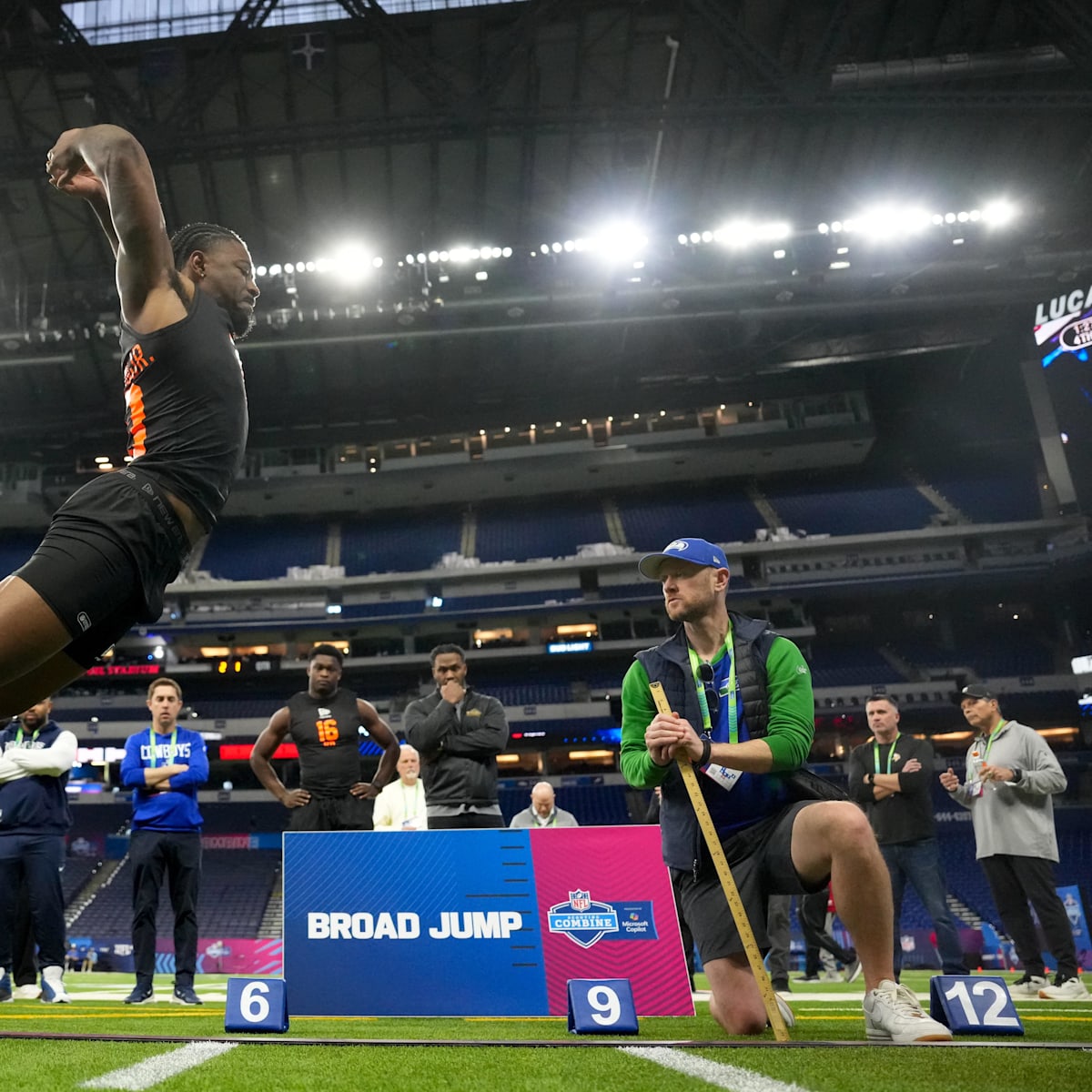 si.com - Gene Clemons - 7 Day 3 Combine Standouts Who Could Fit Giants' Needs