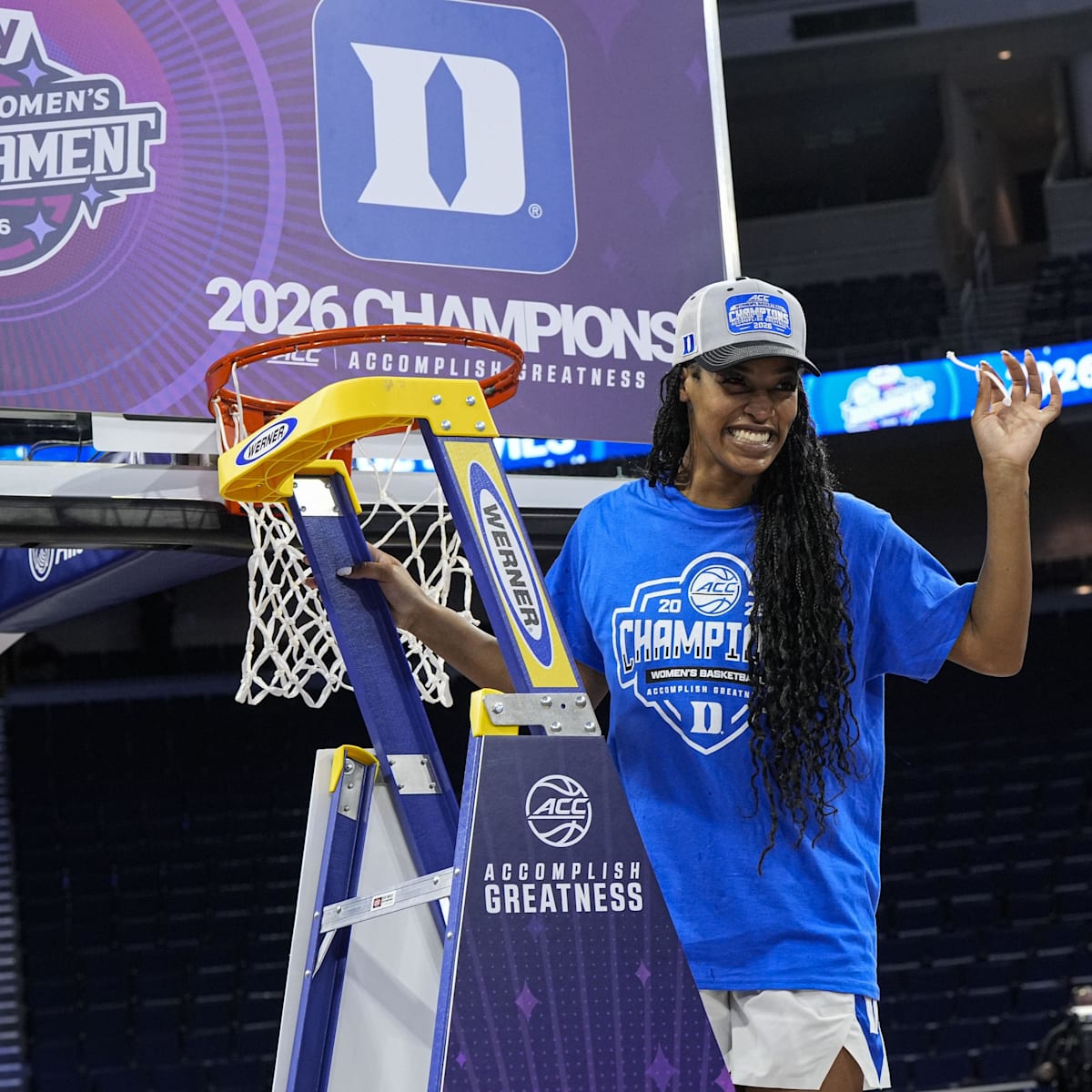 si.com - Cody Thorn - Two Former Texas High School Basketball Standouts Selected in WNBA Draft