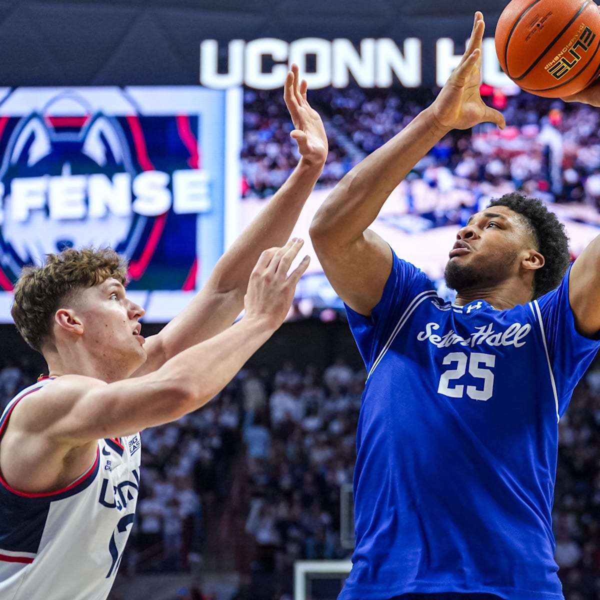 si.com - John Beisser - UConn Men's Basketball Lands Former Plainfield Star Center Najai Hines