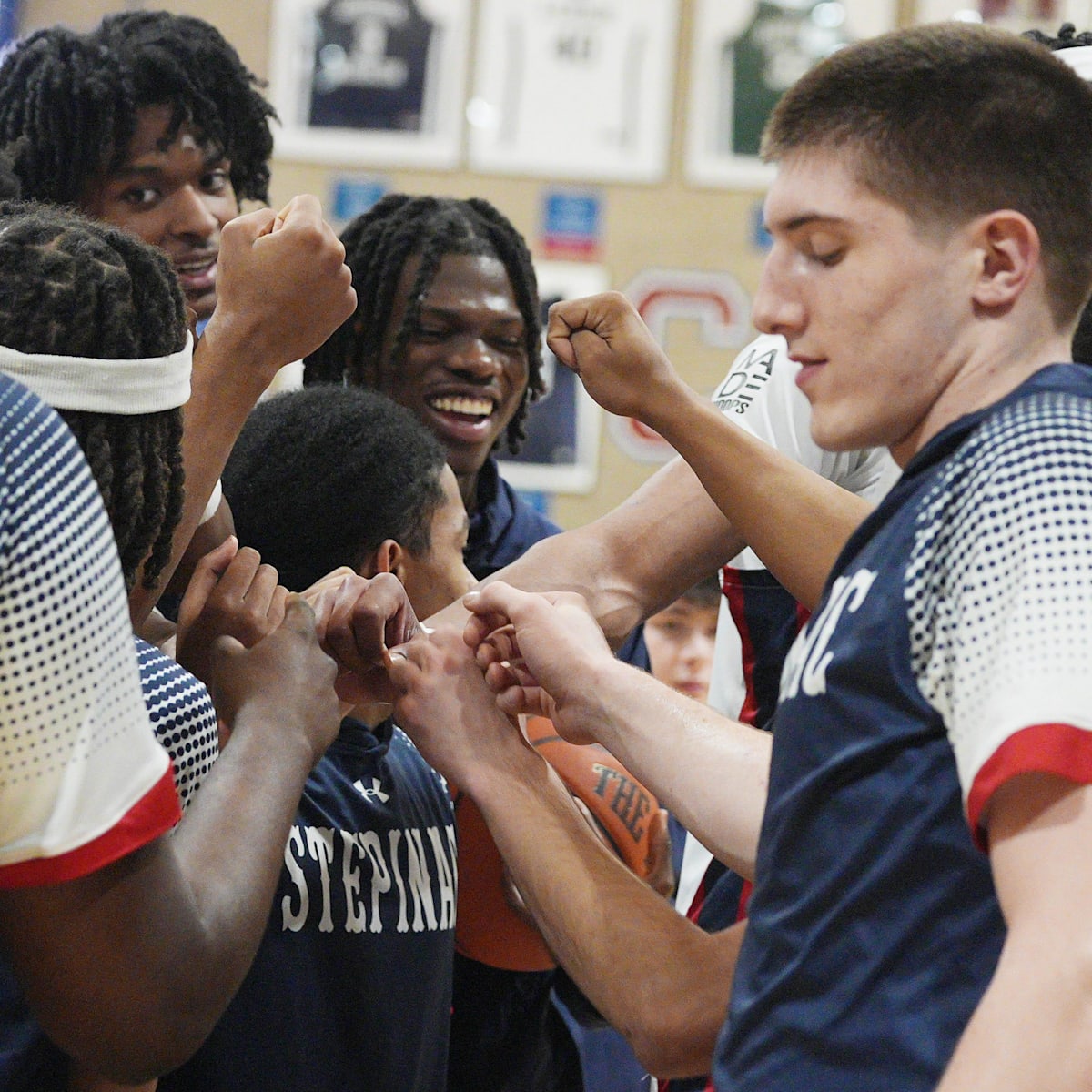 si.com - Kevin L. Smith - Archbishop Stepinac Boys Basketball's Faces Sanctions After Chipotle Nationals Appearance