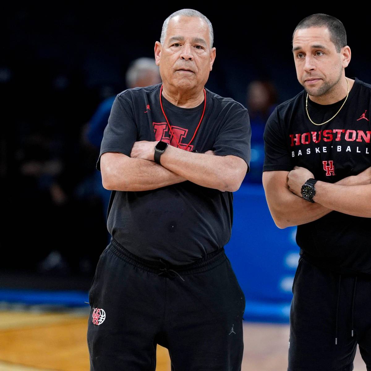 si.com - Maanav Gupta - Houston Cougars Basketball Received Visit From 2027 4-Star Guard