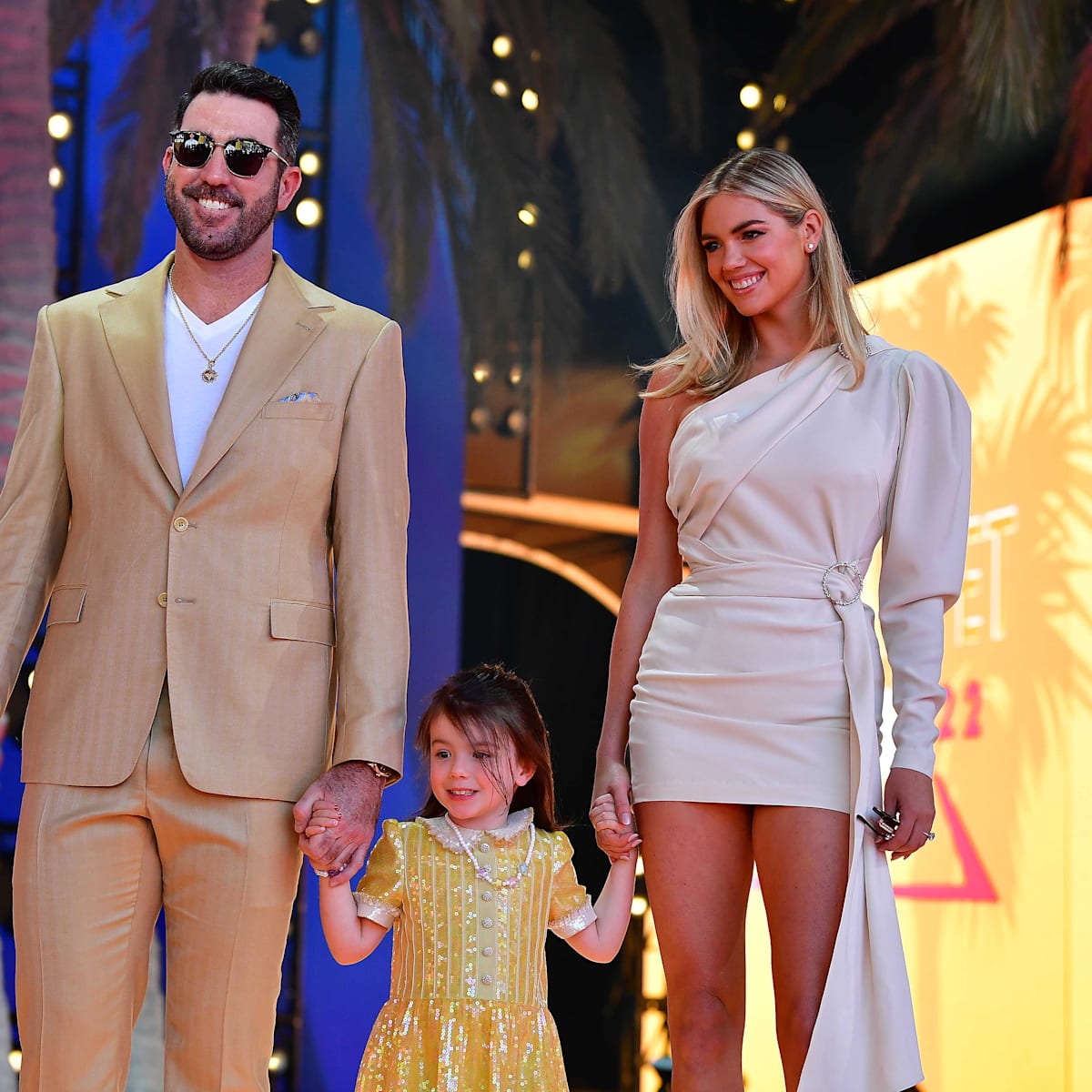 Astros Star Justin Verlander's Wife Kate Upton Details Baseball Wife-Style