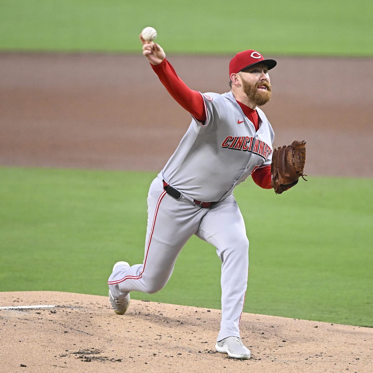 Cardinals Urged To Steal $5.7 Million Pitcher From Hated Rival