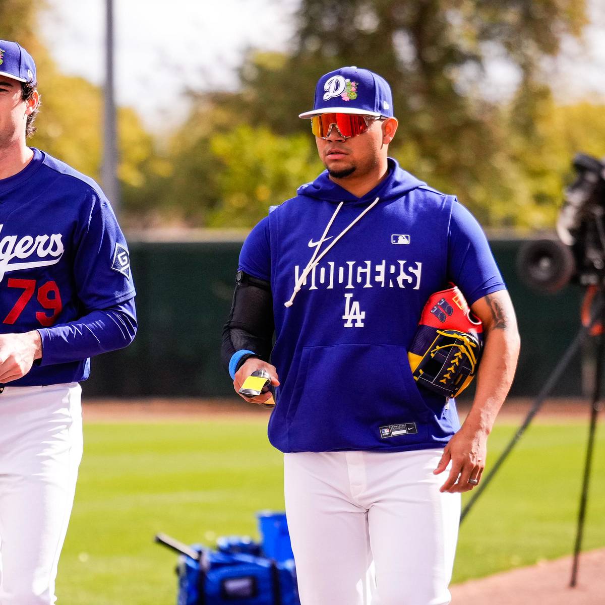 Dodgers Reliever Undergoes Surgery, Unlikely to Pitch This Year in