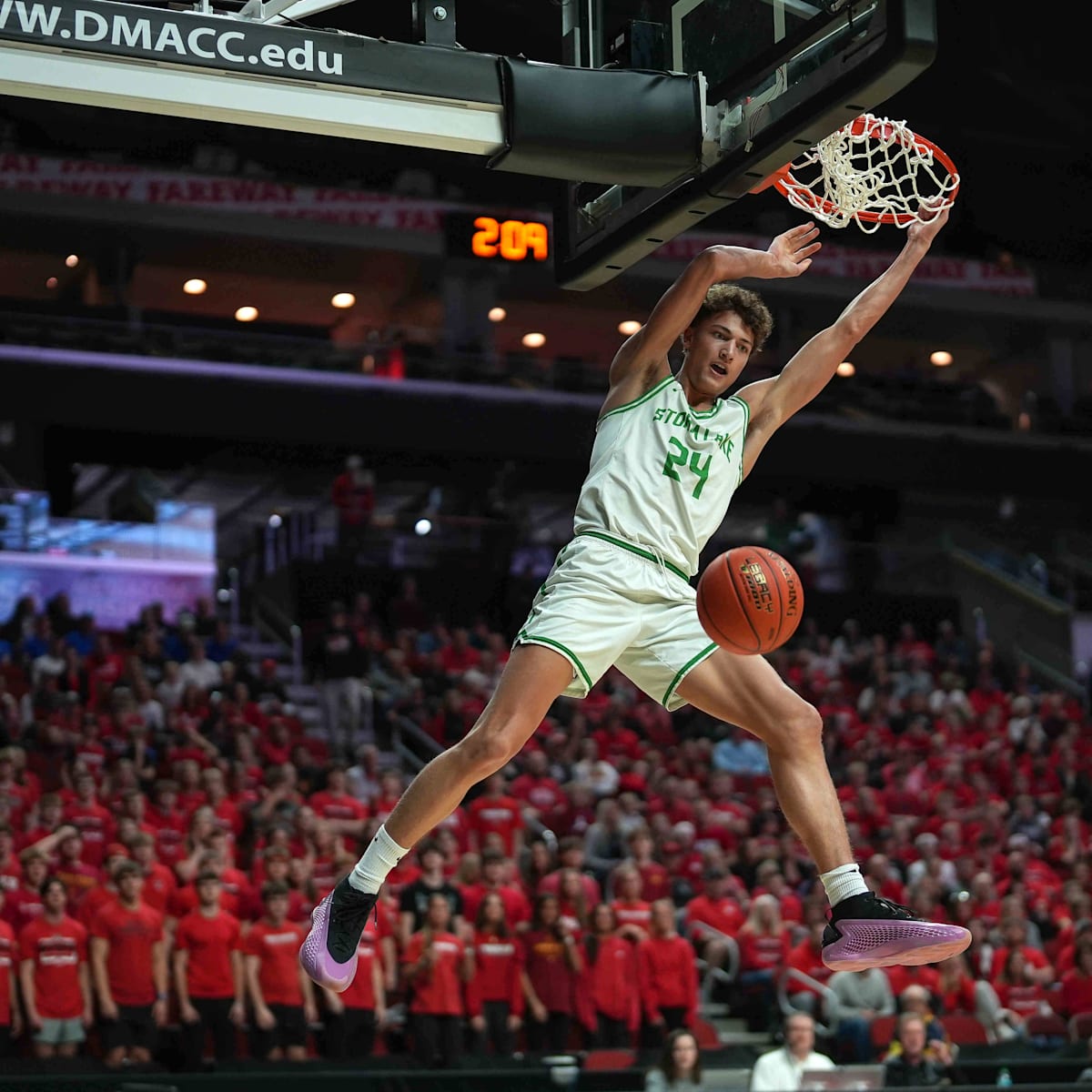 si.com - Jared Shlensky - 2026 Iowa Mr. Basketball Jaidyn Coon Signs with Hawkeyes: What It Means