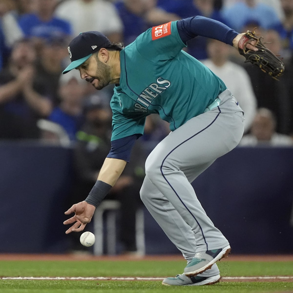 si.com - Ryan Boman - MLB Writer says re-signing Eugenio Suarez is the 'perfect fit' for the Mariners