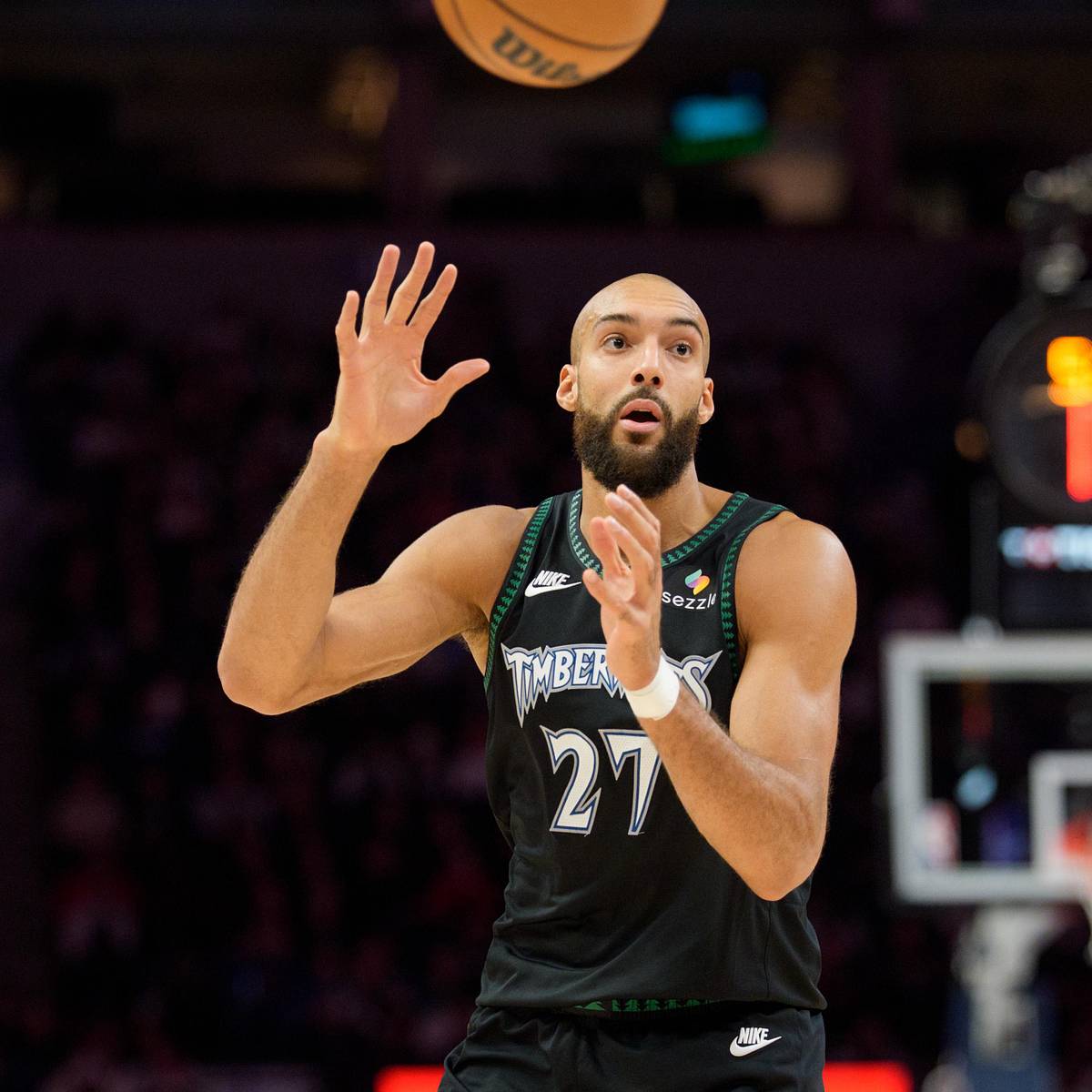 Image for Rudy Gobert Ejected After Elbowing Suns Player in Ribs