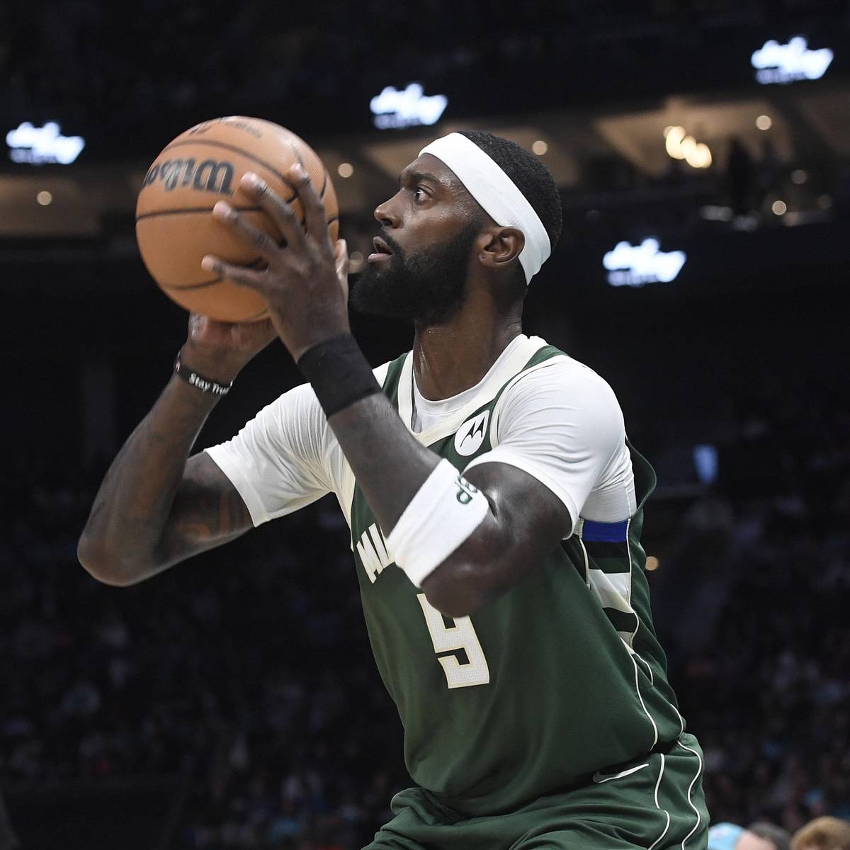 Image for Suns Reportedly Eying Bucks Forward in Trade Talks