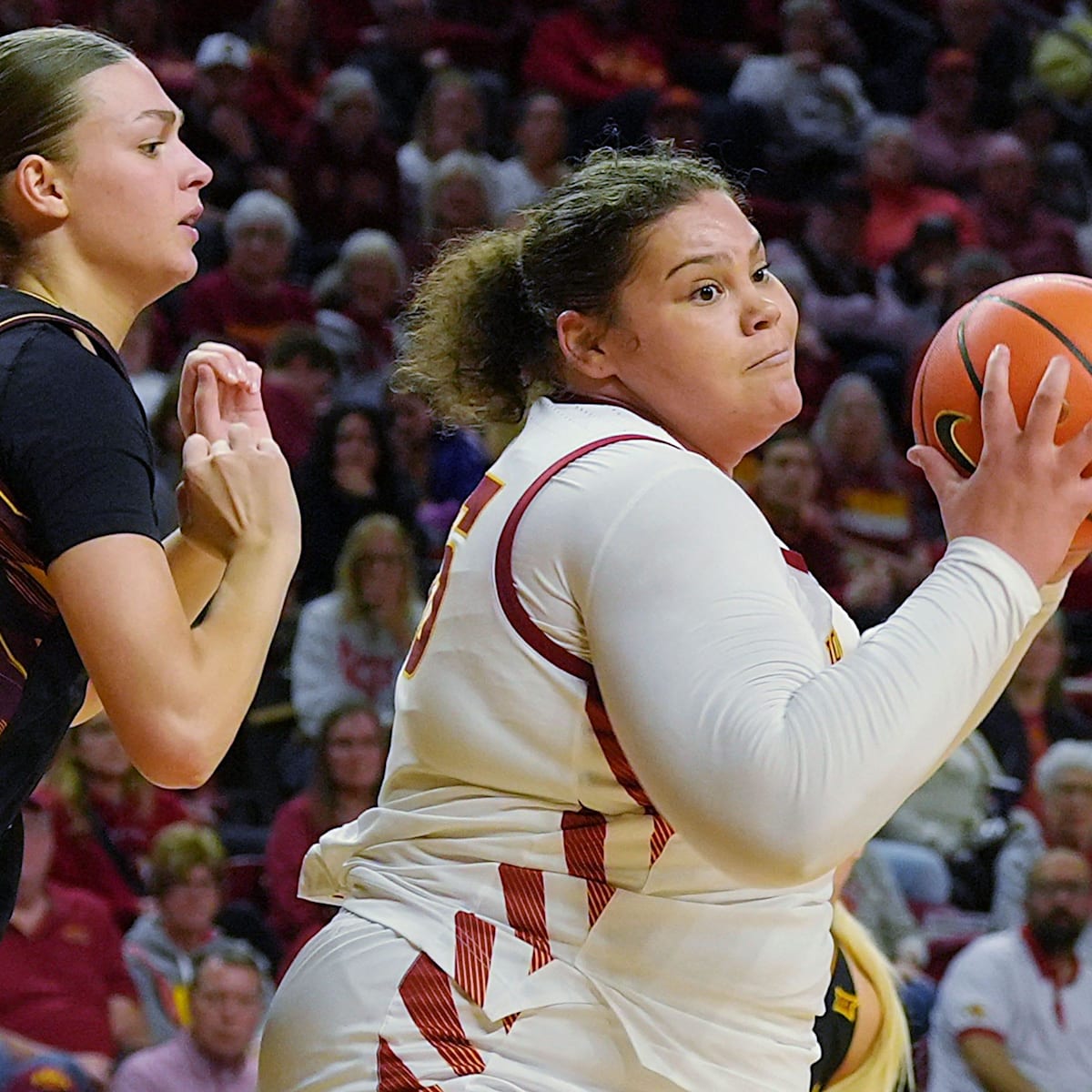 si.com - Kenneth Teape - Audi Crooks Makes Shocking Decision on Iowa State Basketball Future