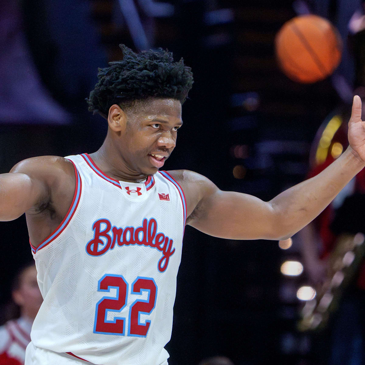 si.com - Kenneth Teape - Iowa State Basketball Lands Coveted Bradley Transfer in Portal