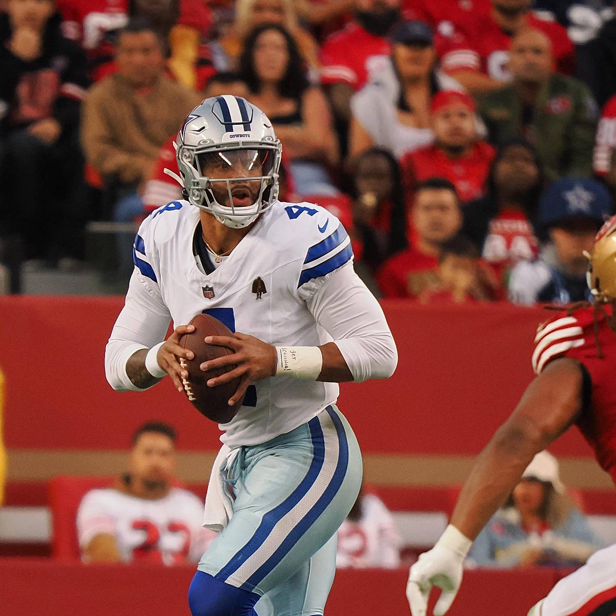Dak Prescott Wore Cowboys Blue Air Jordans Against 49ers