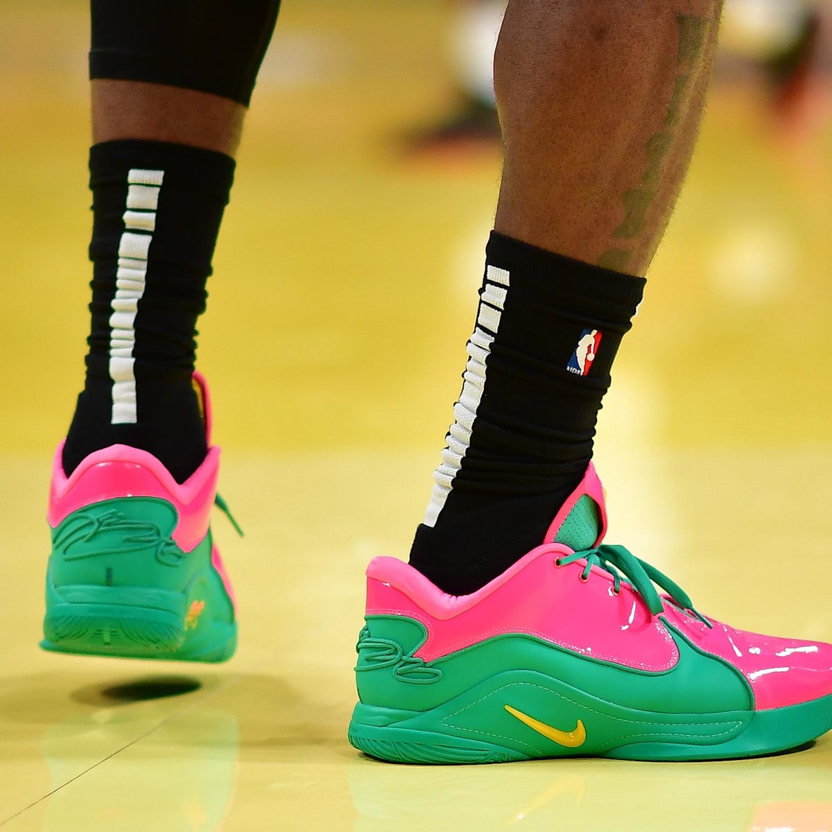 lebron south beach shoes