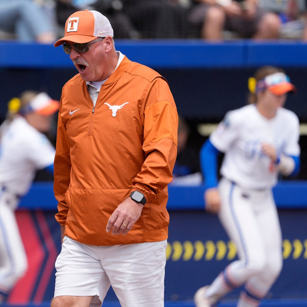 si.com - Ylver Deleon-Rios - Texas Softball Clinches Lone Star Showdown Series Win vs. Texas A&M
