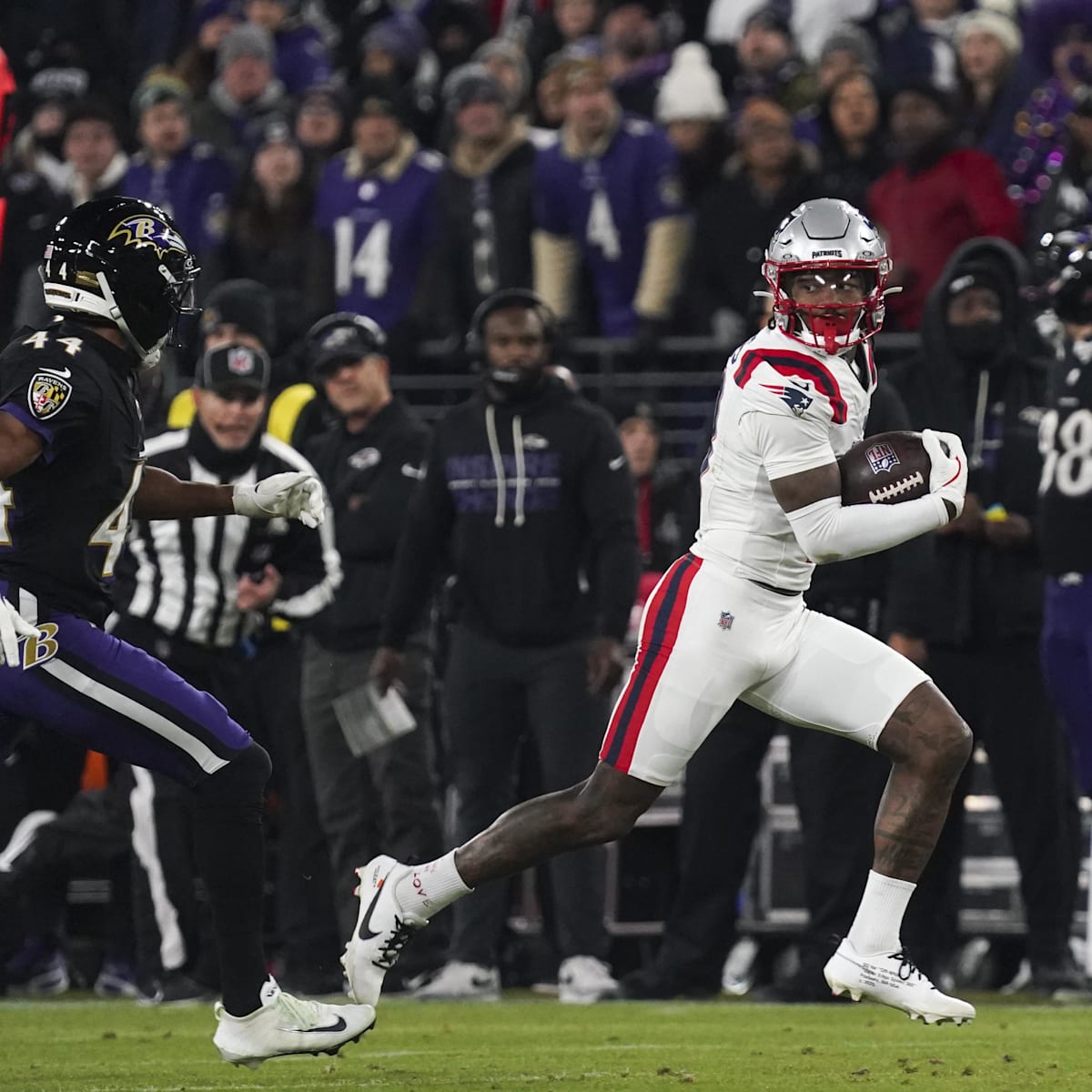 si.com - Ethan Hurwitz - Patriots' Stefon Diggs Explains Medical Tent Escape