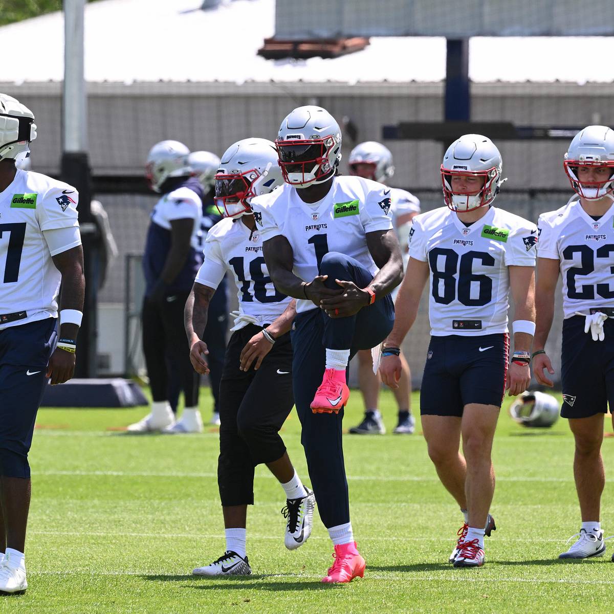si.com - Ethan Hurwitz - Resetting Patriots WR Depth Chart: How Does A.J. Brown Fit In?
