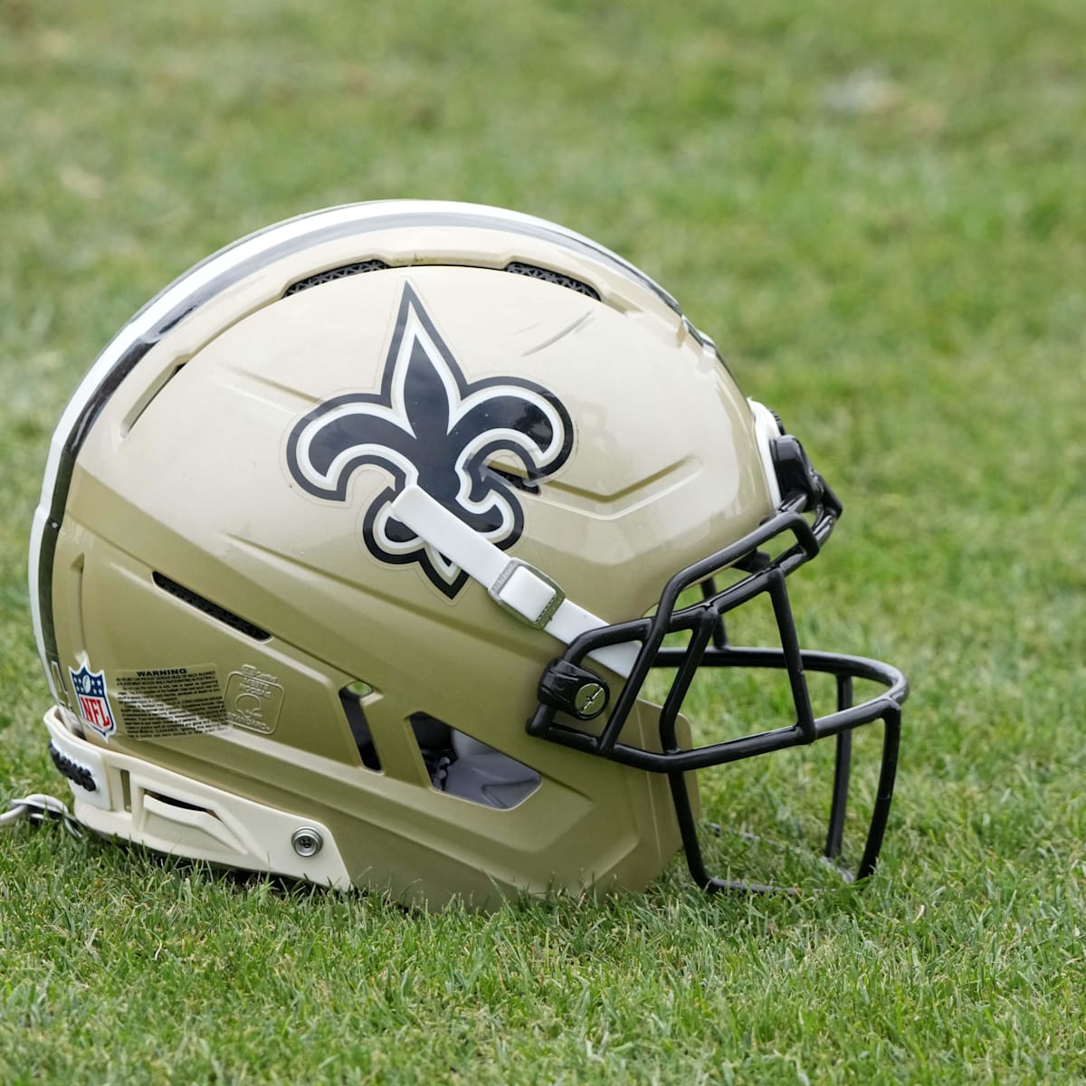 si.com - Zach Pressnell - Saints Predicted to Bolster Offense With 28-Year-Old Super Bowl Champion