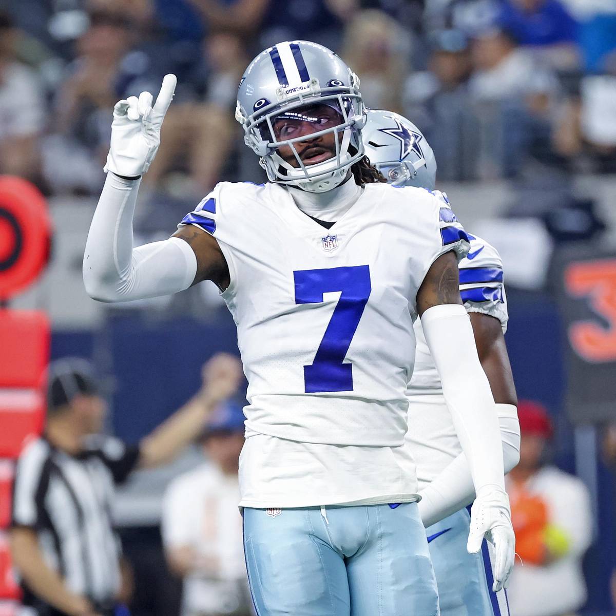 NFL Insider Shares New Issue That Reportedly Led to Cowboys