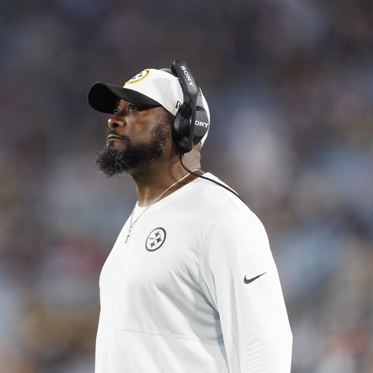 si.com - Brigid Kennedy - Steelers TE Says Mike Tomlin Got a Standing Ovation During Meeting With Players