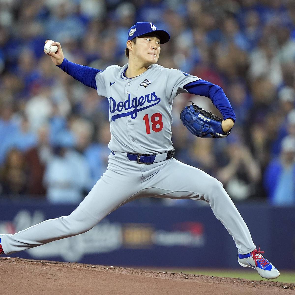 Elite cards of Yoshinobu Yamamoto, World Series MVP