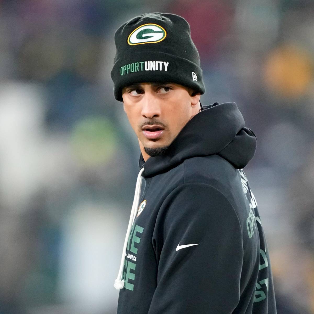 Image for Jordan Love's wife Ronika shares defiant selfie in Chicago before Packers vs Bears